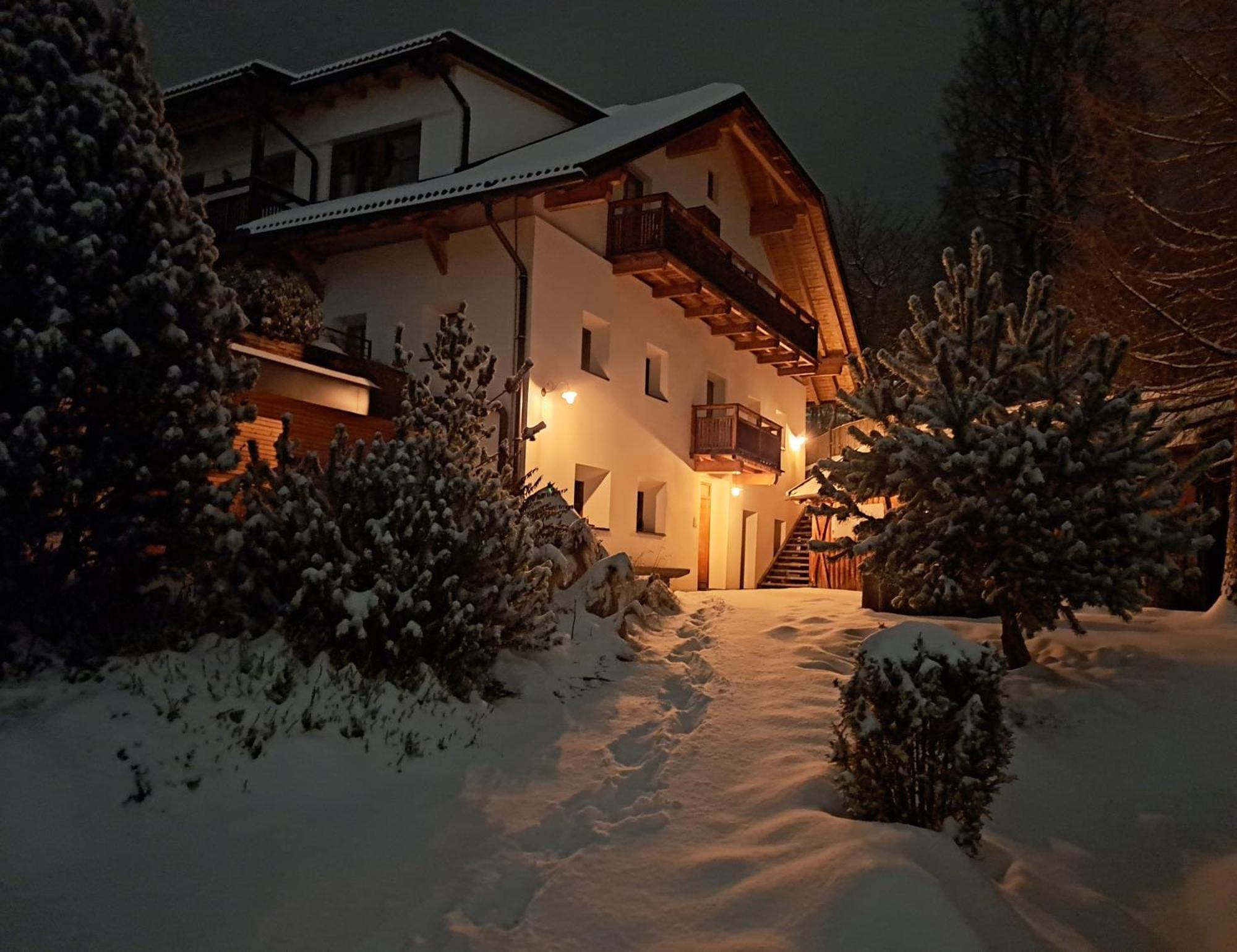 Apartments Im Winkl Brunico Exterior photo