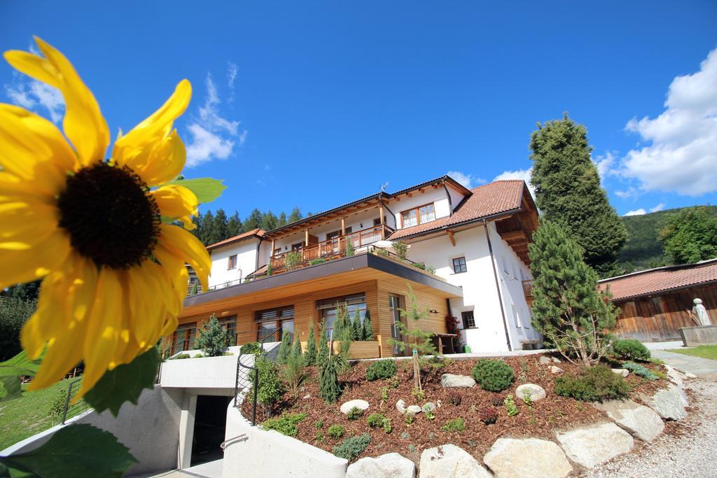 Apartments Im Winkl Brunico Exterior photo